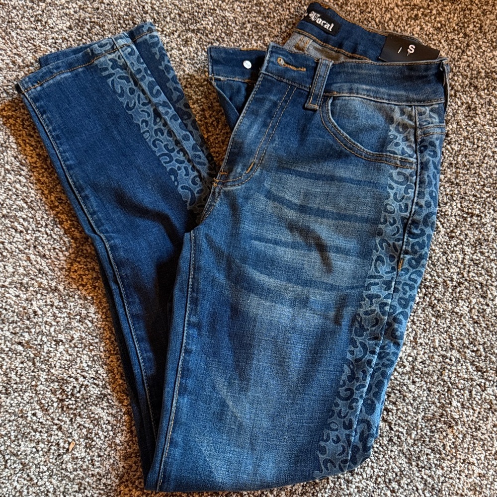 Women’s Dark Blue Denim Jeans with Leopard Side Panel - Vocal